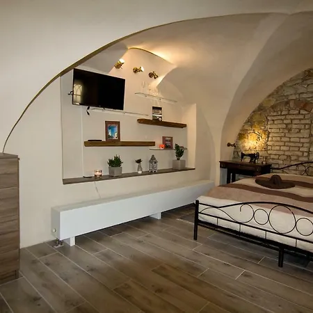 Apartman U Gotickeho Dvojcete Litomerice Exterior photo