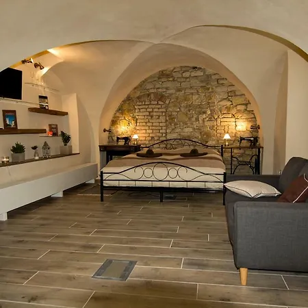Apartman U Gotickeho Dvojcete Litomerice Exterior photo